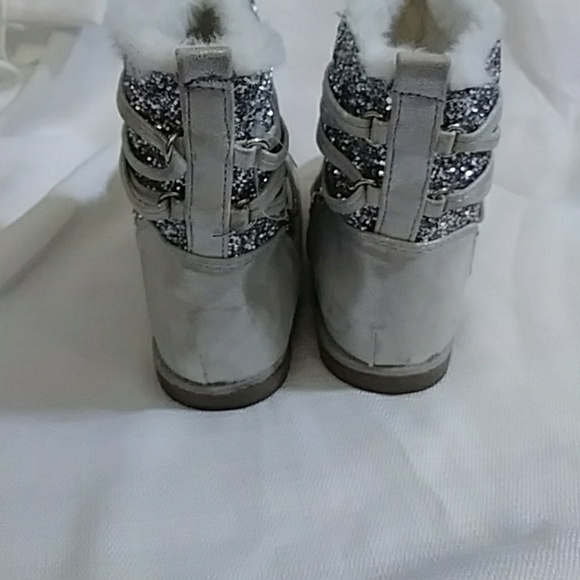 Boots - Picture 2 of 3